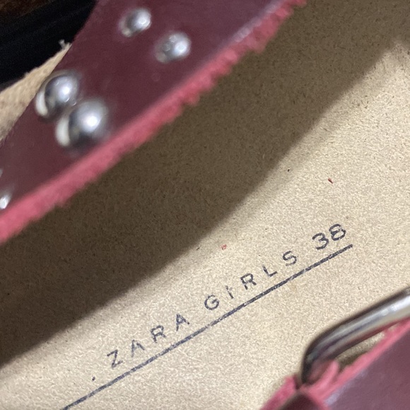 Zara Girl / Birkenstock Style Sandals - Picture 8 of 11